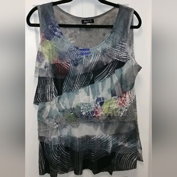 Fresh FX sleeveless mesh layered top. - Picture 5 of 7